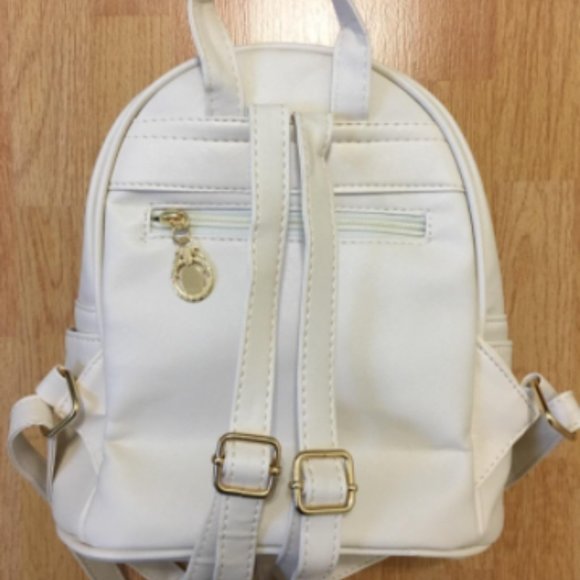 Mini white backpack/purse - Picture 4 of 4